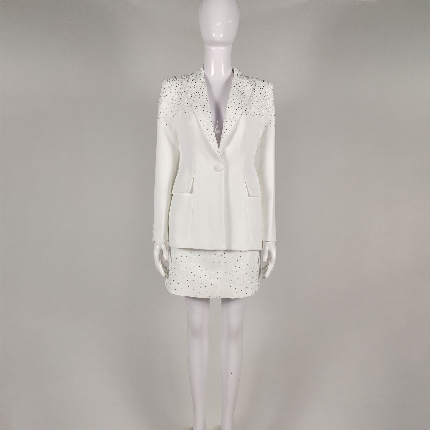 White suit A7553